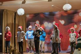 Tánccal és dalokkal várták a Mikulást a Nikolaus Fest résztvevői
