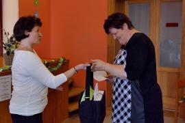 Defibrillátort ajándékozott a jubiláló Barcsi Szív Egyesület
