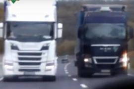 Továbbra is sok kamion előz tilos helyen a sztrádán