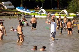Egyre több fizetős strand lesz a Balatonnál
