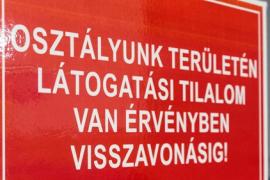 Szigetváron teljes, Pécsett részleges a látogatási tilalom van a kórházakban