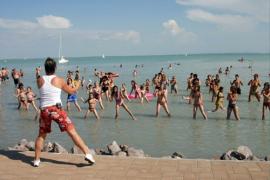Ma indul a Mozdulj, Balaton!
