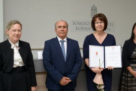 Barcsi köztisztviselőt munkáját ismerték el a nemzeti ünnep alkalmából