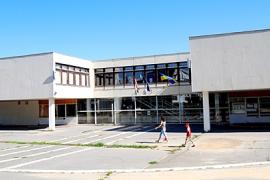Máshol kezdik a tanévet egy pécsi gimnázium diákjai