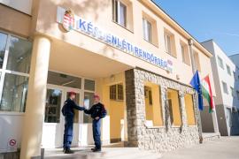 Új épületben a pécsi határvadászok