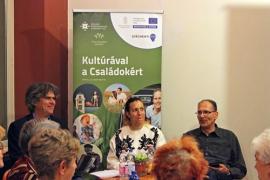 Kultúrával is segítik a családokat Pécsett