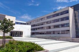 Két csarnokkal bővül a PTE Informatikai Kara