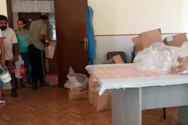 Iskolakezdés előtt fánkot és pékárut osztott a Roma Nemzetiségi Önkormányzat