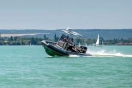 Kislányt mentettek a vízirendőrök Boglárnál